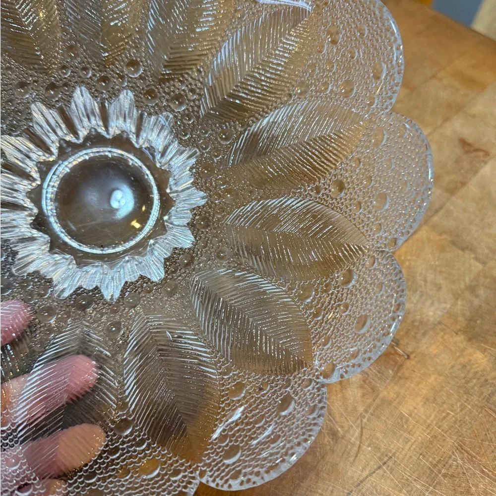 Vintage MCM E. Germany Lausitzer Dew Drop and Leaf Clear Glass Decorative Bowl